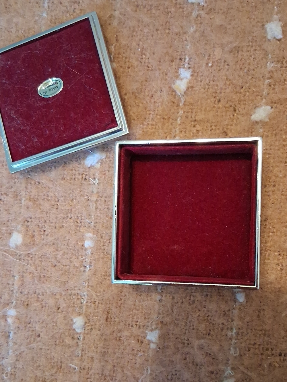 Jewelry Container - Picture 4 of 6